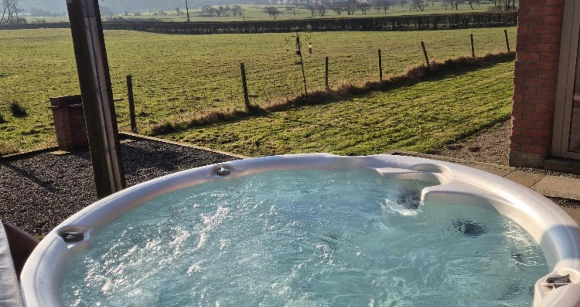 Bowland Breaks-A Luxury Barn Conversion With Optional Hot Tub, Log Burner And Countryside Views Longridge Esterno foto